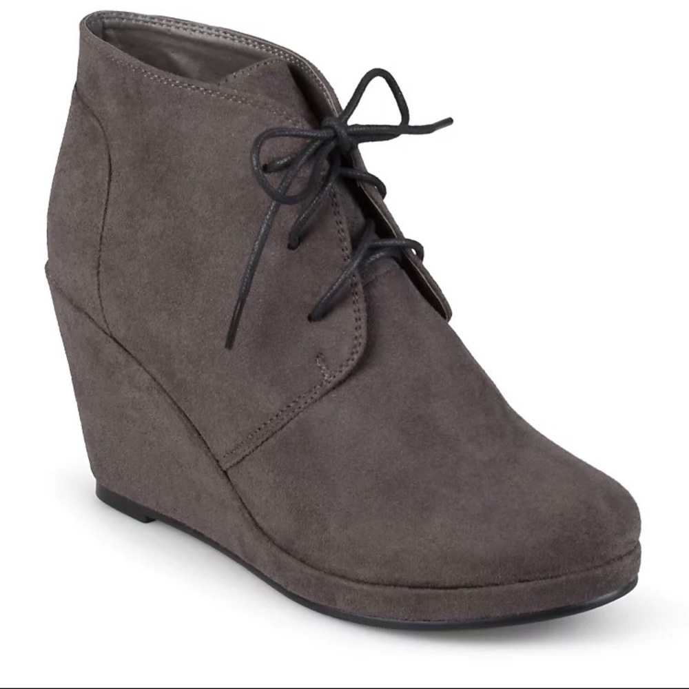 NWOT - Gray suede wedges